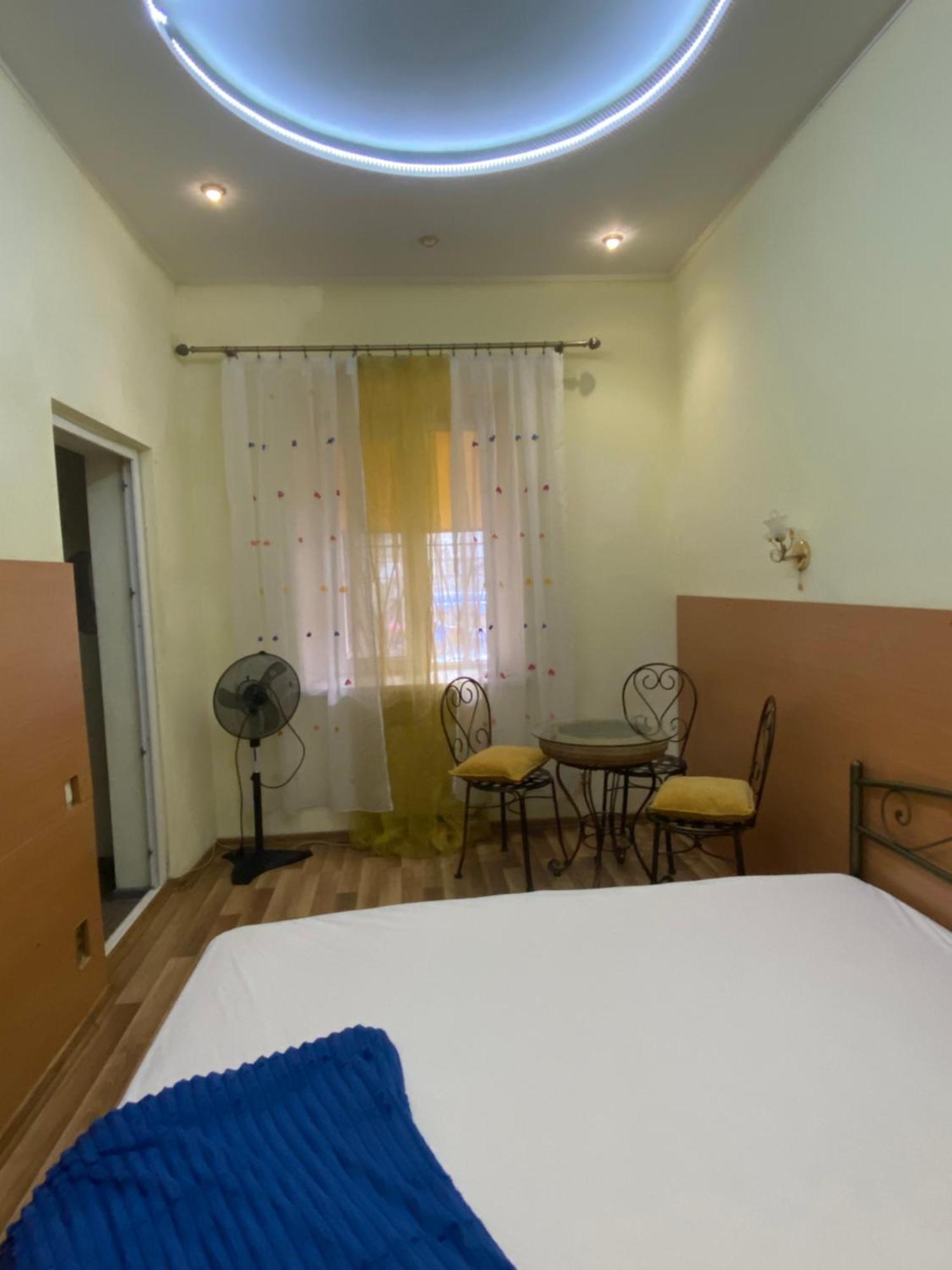 Aleksandr Apartment Odessa Ngoại thất bức ảnh